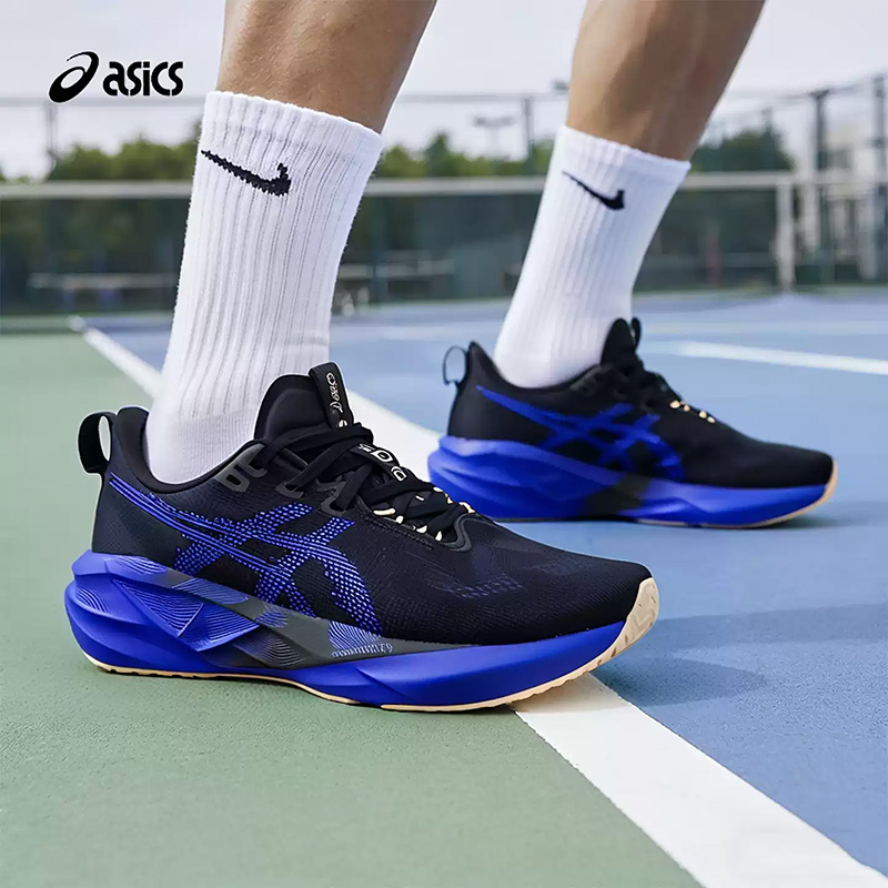 Asics NOVABLAST 5 Zwart Koning - Badminton Victory recensie en prijs